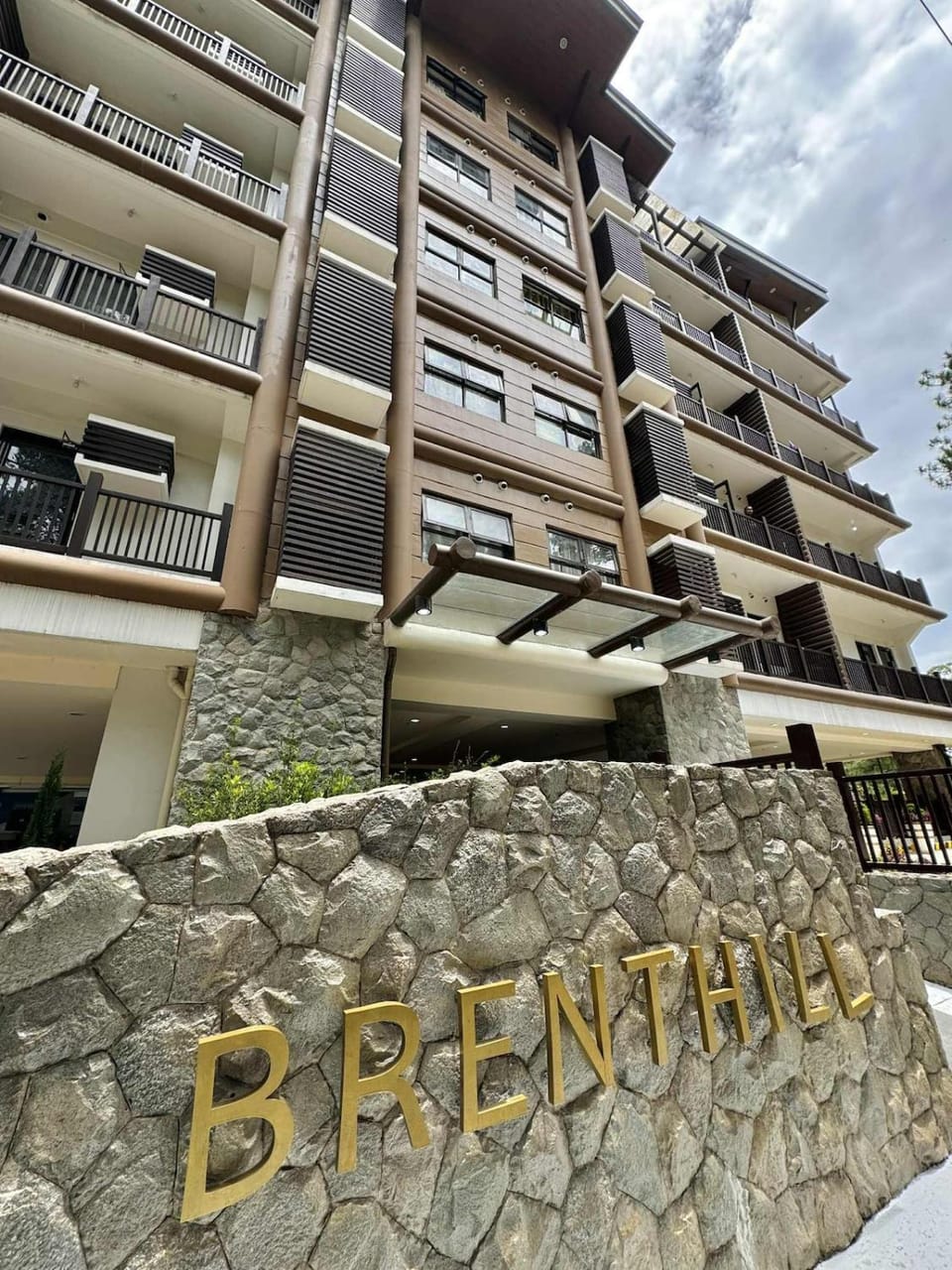Sky Pawfect Stay Bring Your Pets Stylish 2BR Apartment in Baguio
