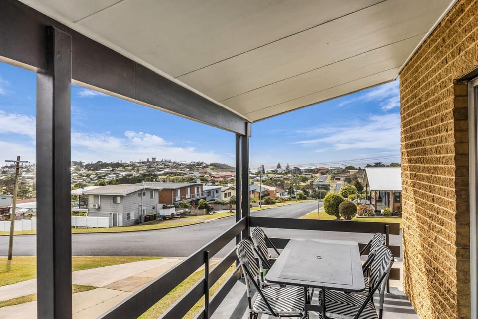 Montaview - Mumbulla St 24 House in Bermagui