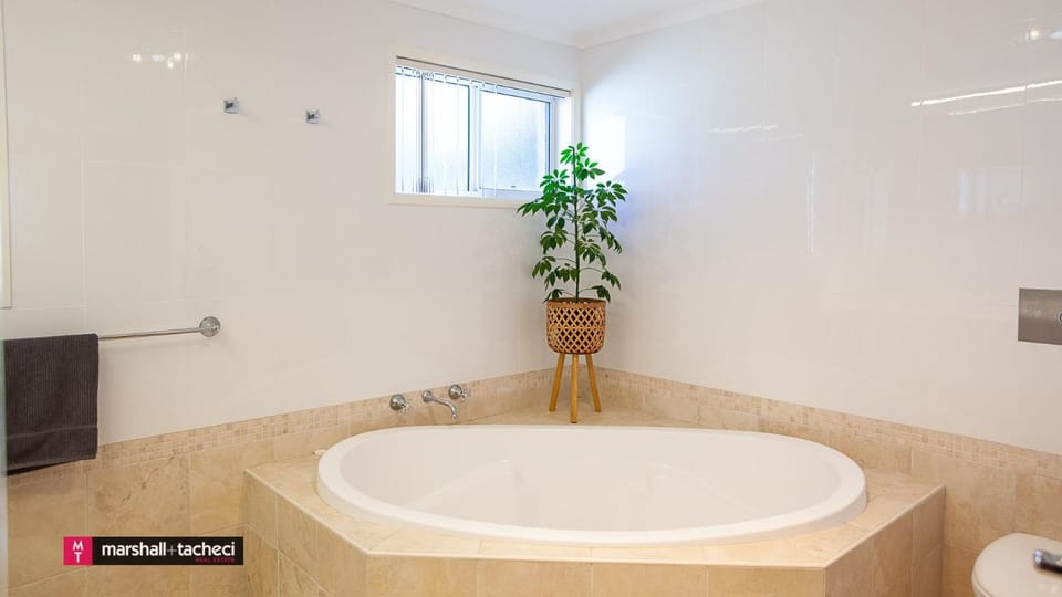 Bathroom, Bath