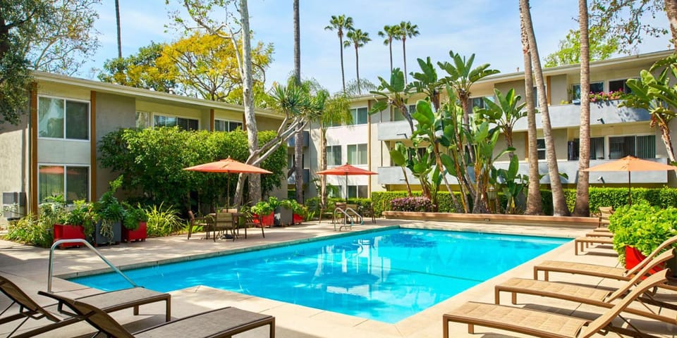 Property building, Swimming pool