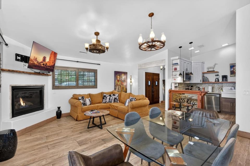 Modern Cowboy Retreat | Hot Tub | Saloon | Pets House in Sedona