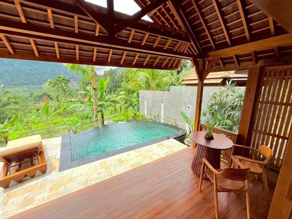 Day, Natural landscape, View (from property/room), Swimming pool, sunbed