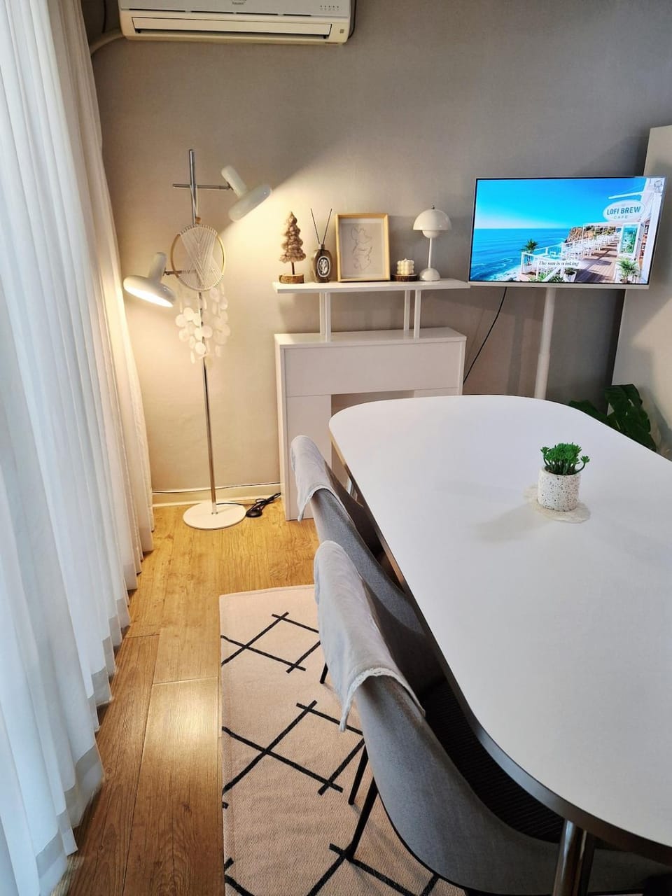 어나더 하우스 Apartment in Daegu