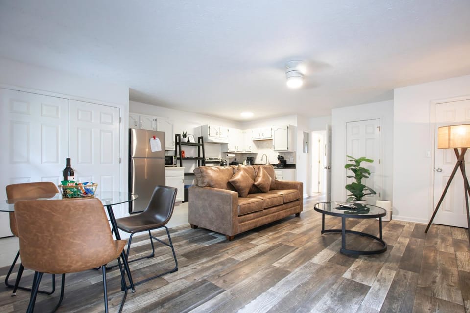 Kitchen or kitchenette, Living room, Dining area