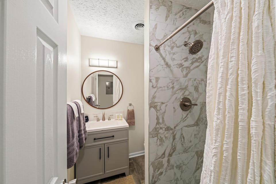 Shower, Bathroom