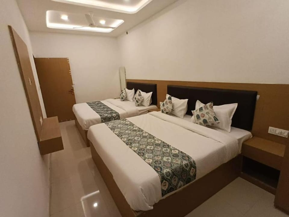 HOTEL SHREE JMM Mount View Hotel in Gujarat