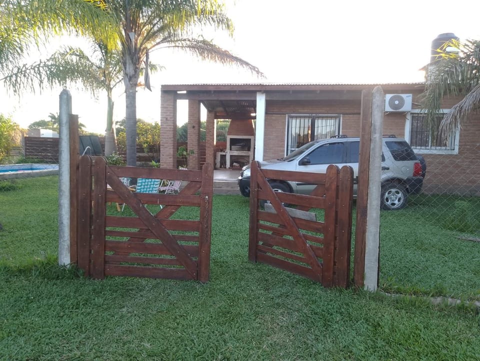 Brisa del Paraná House in Paso de la Patria