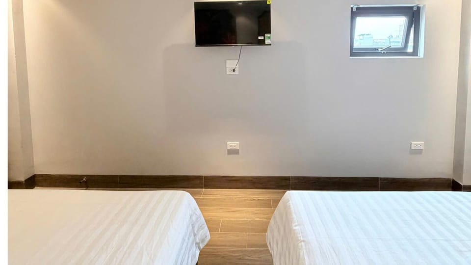 Bed, Living room