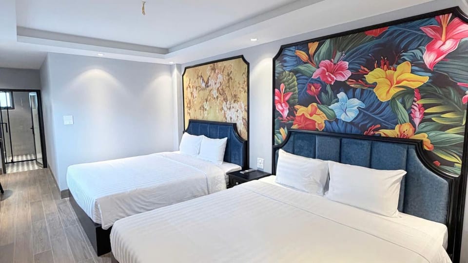 Photo of the whole room, Bedroom