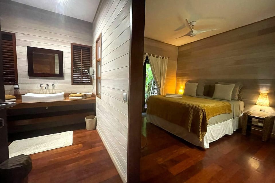 Bathroom, Bedroom