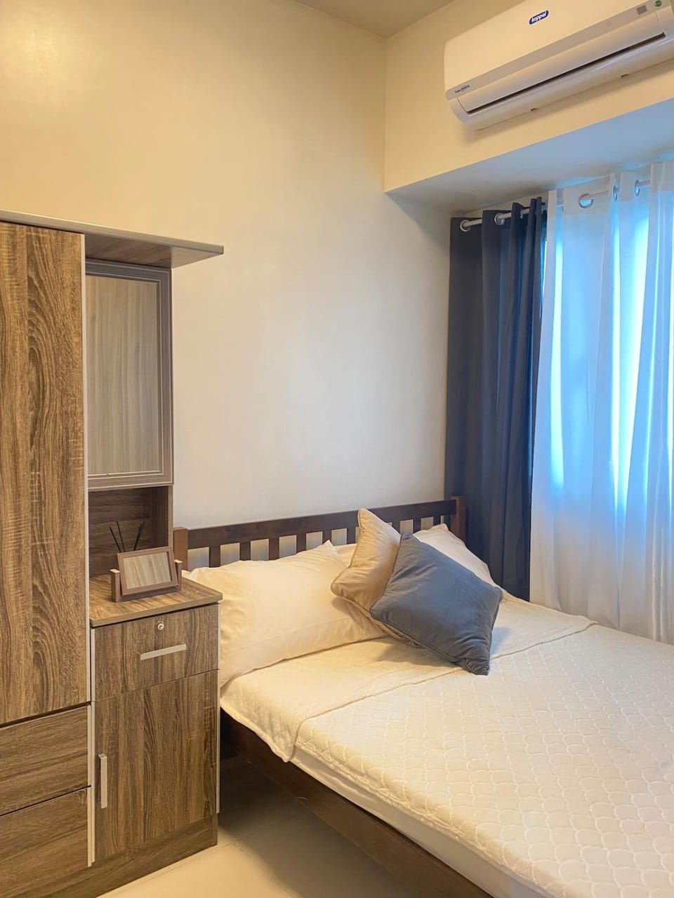 1BR Cozy Minimalist Unit near MOA or Manila Bay Apartment in Pasay