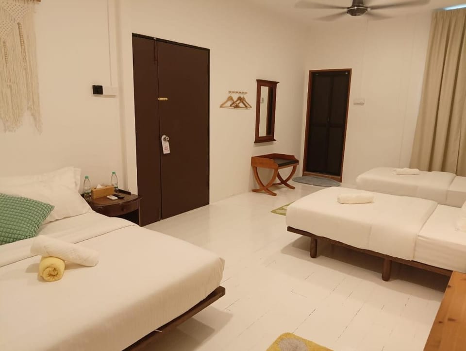 Sunset Beach Retreat & Beach Bistro Hotel in Batu Ferringhi, Penang, Malaysia
