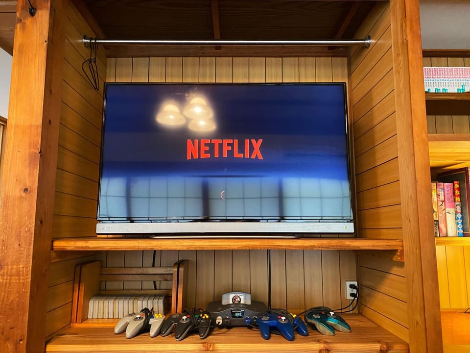 Communal lounge/ TV room, Game Room, TV and multimedia