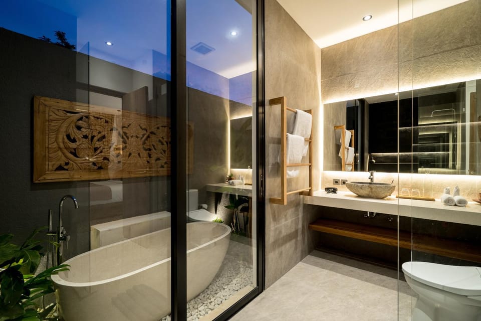 Shower, Toilet, Bathroom, Bath