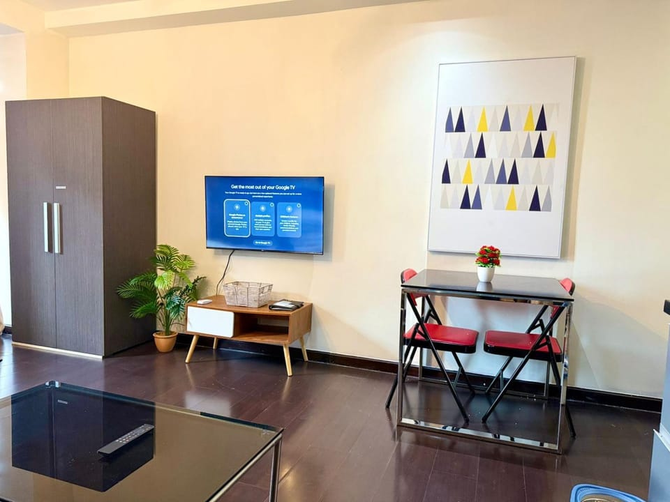 The Gramercy Residences Executive 1 bedroom with Balcony Apartment hotel in Makati