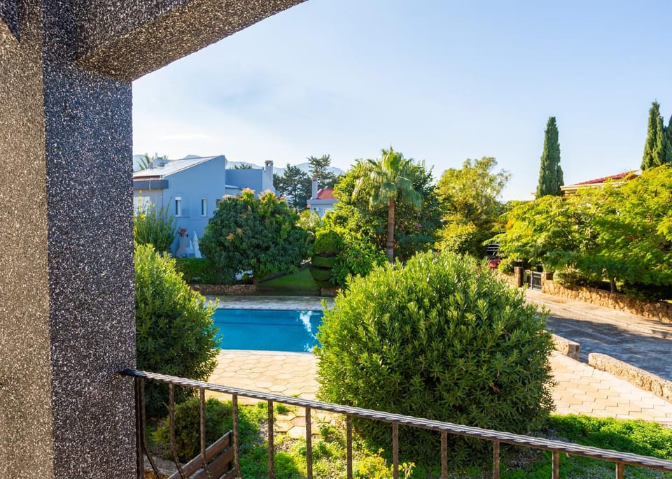 Day, Garden, Garden, Balcony/Terrace, Garden view, Pool view, Swimming pool, Swimming pool