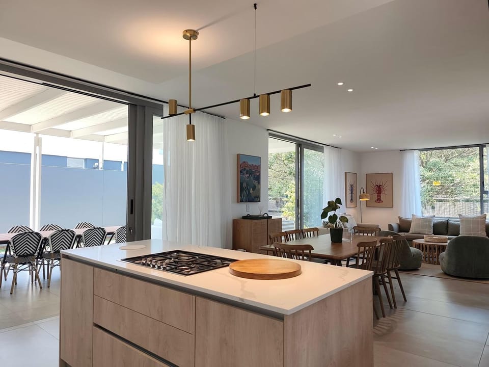 Boardwalk Hideaway 23 - Luxe 4BD Villa - Walk 2 Beach Villa in Plettenberg Bay