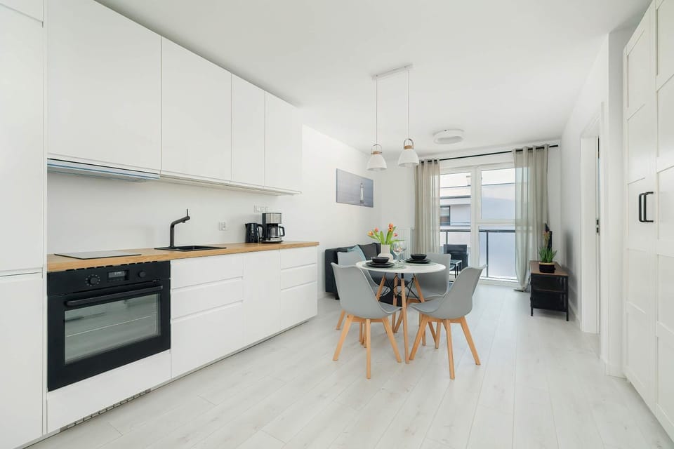Coffee/tea facilities, Kitchen or kitchenette, Dining area