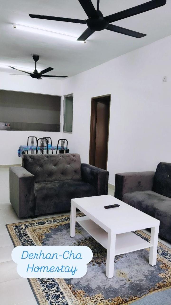Derhan-Cha Homestay near Afamosa WaterparklHonda free WIFI Apartment in Negeri Sembilan, Malaysia