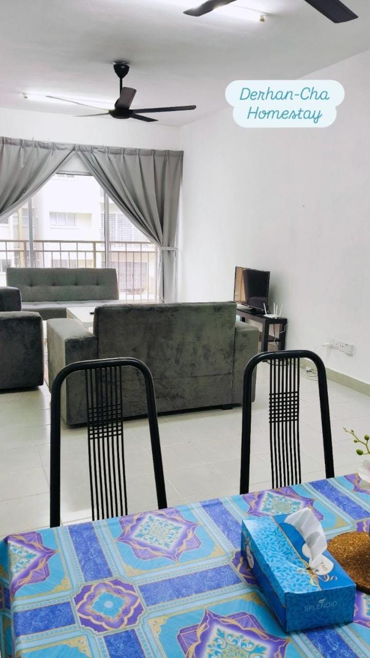 Derhan-Cha Homestay near Afamosa WaterparklHonda free WIFI Apartment in Negeri Sembilan, Malaysia
