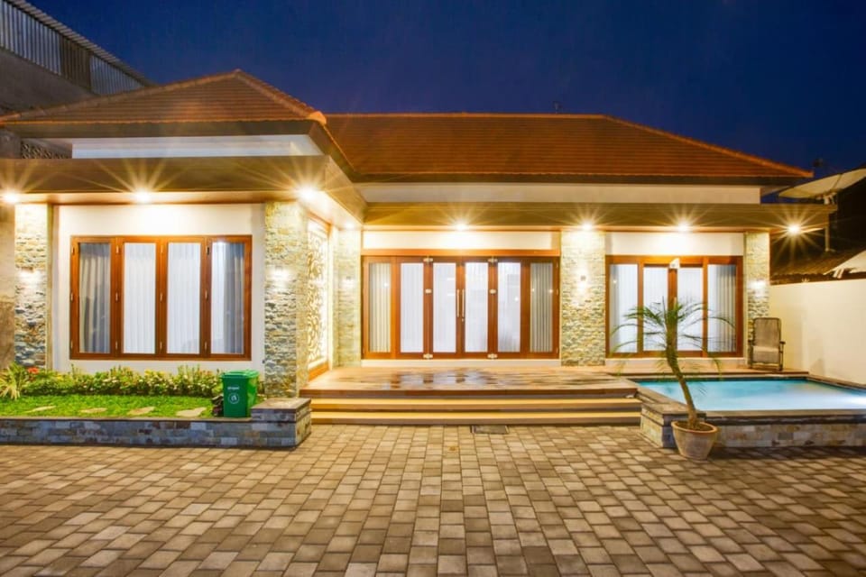Villa in Buleleng Close to Down Town and Lovina Villa in Buleleng