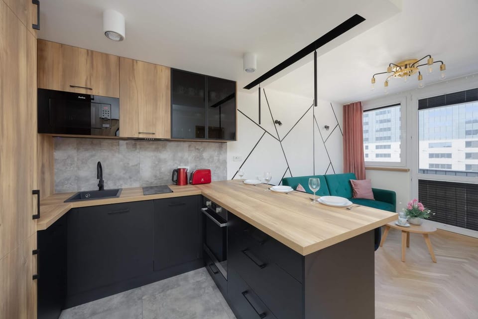 Coffee/tea facilities, Kitchen or kitchenette, stove