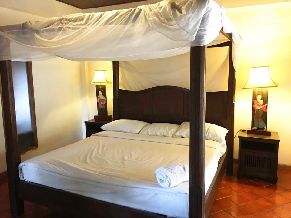 บ้านสิงห์คำ wedding house Bed and Breakfast in Thailand