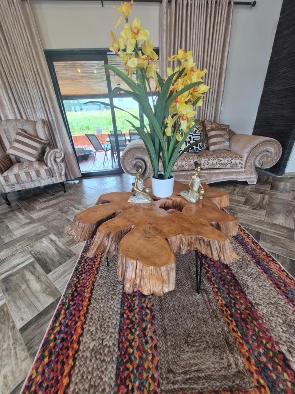 Seating area