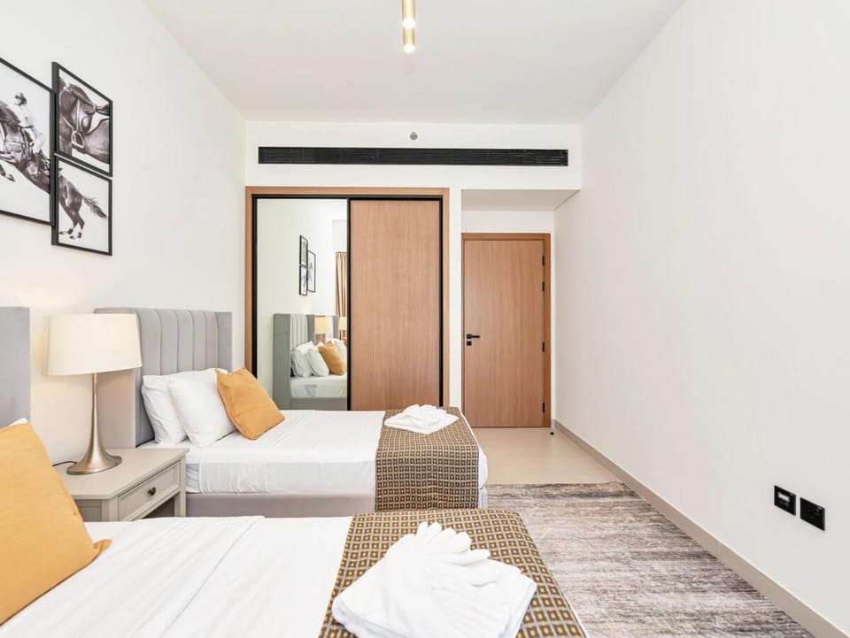 Premium 2BD with Balcony Pool & Gym Apartment in Dubai