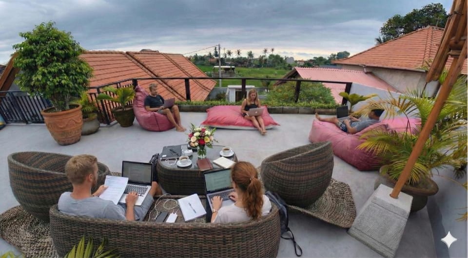 View (from property/room), Balcony/Terrace, Seating area