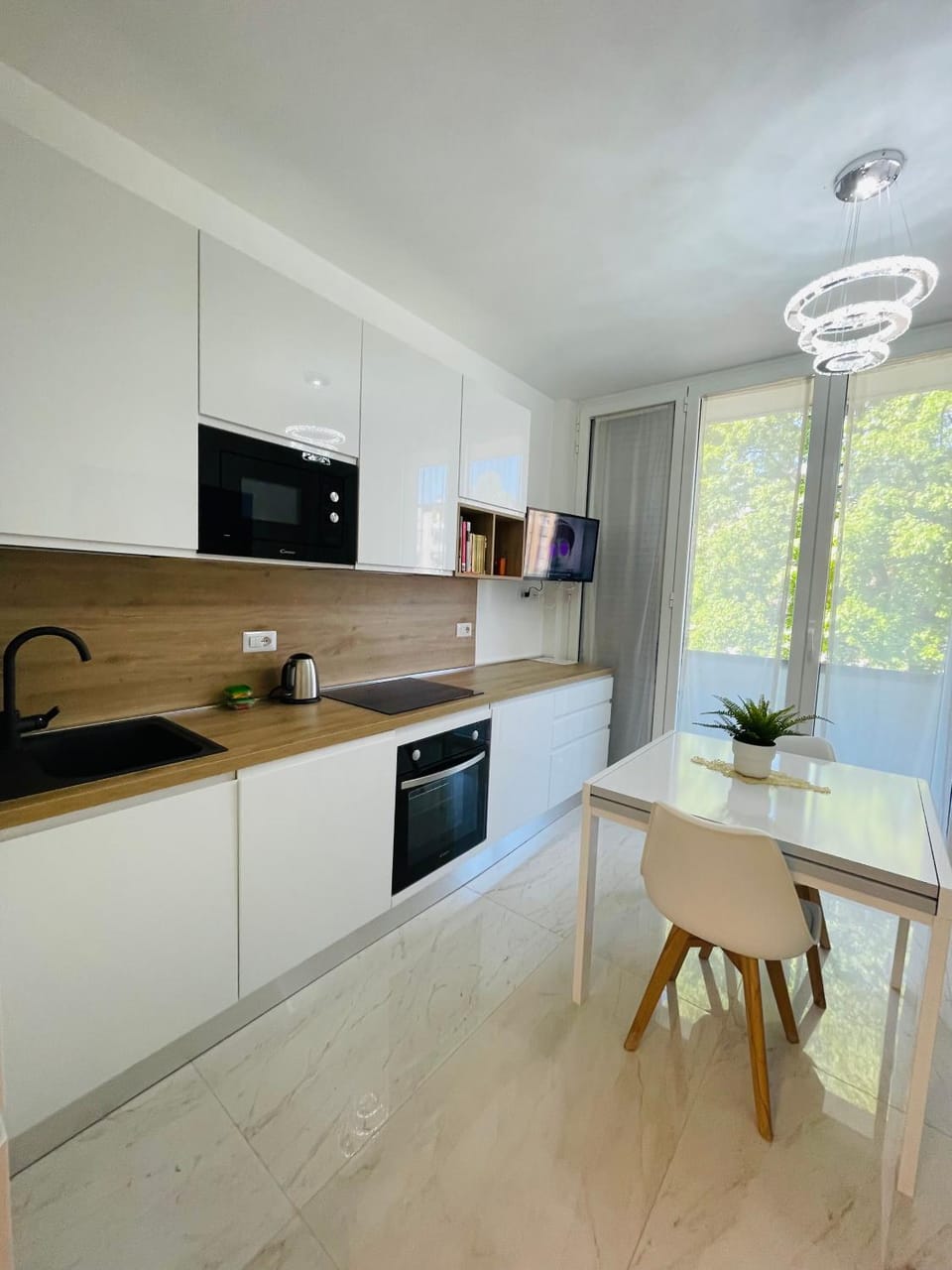 Aldoka Apartment in Milan