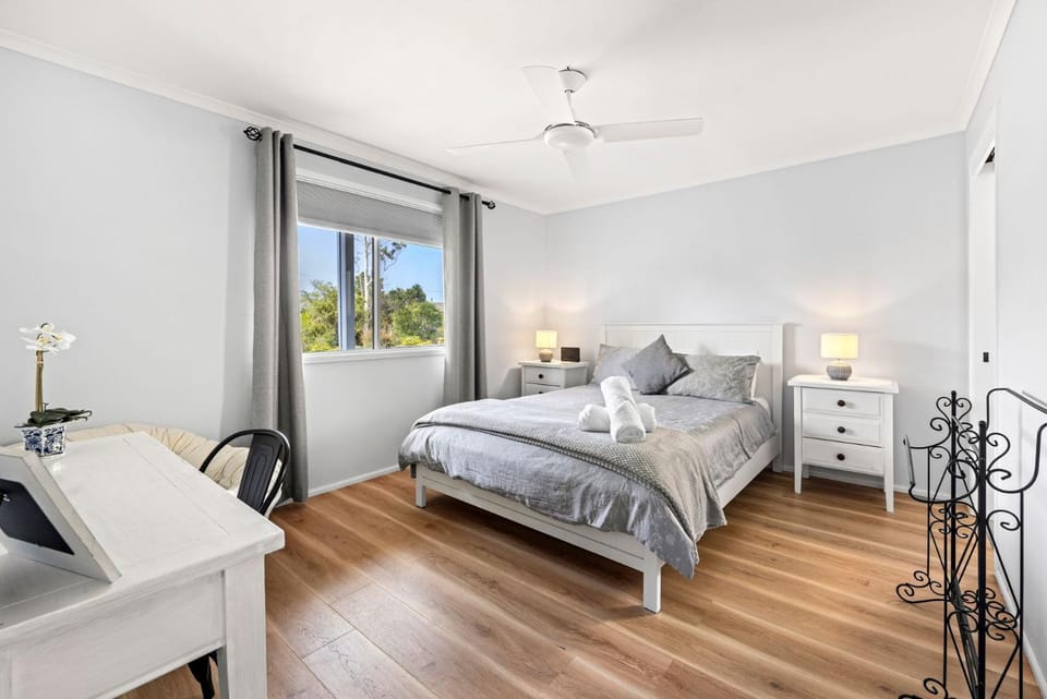 Yn Y Bae - Short Walk to Wowly Creek & Jervis Bay House in Callala Bay