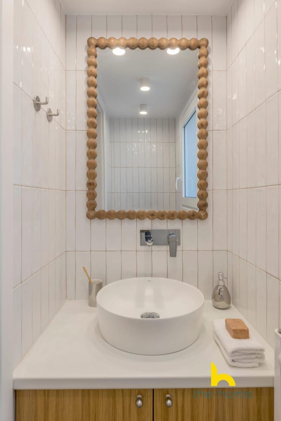 Stylish Love Nest W Balcony in Heart of Koukaki! Apartment in Athens