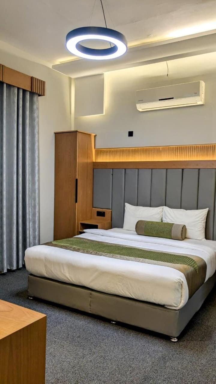 Coral Bay King Studio Apartment hotel in Sharjah