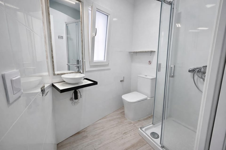 Shower, Bathroom