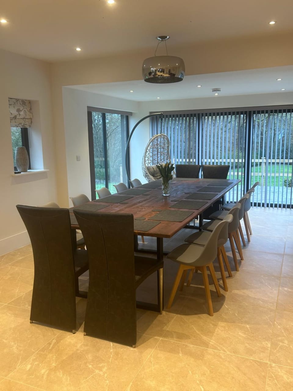 Seating area, Dining area