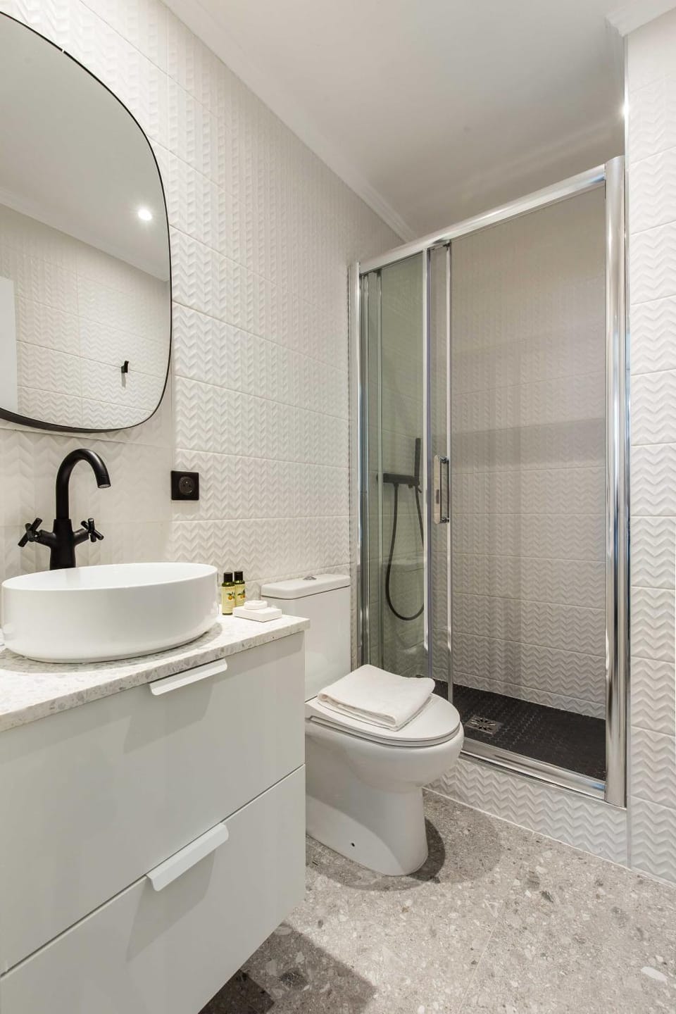 Shower, Toilet, Bathroom