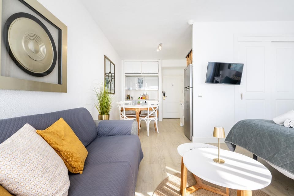 OleHolidays 811 Romana Playa frente al mar Apartment in Marbella