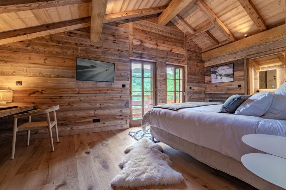 Luxurious Chalet with Sauna & Jacuzzi in Megeve with Parking Chalet in Megève