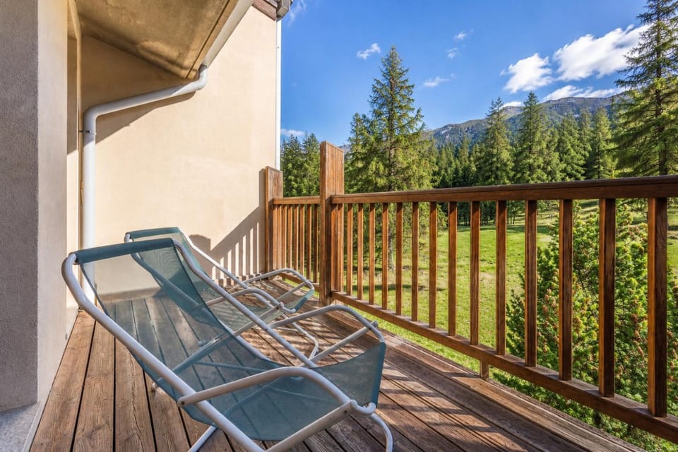 Hostdomus - Sansicario Wild View R21 Apartment in Piedmont