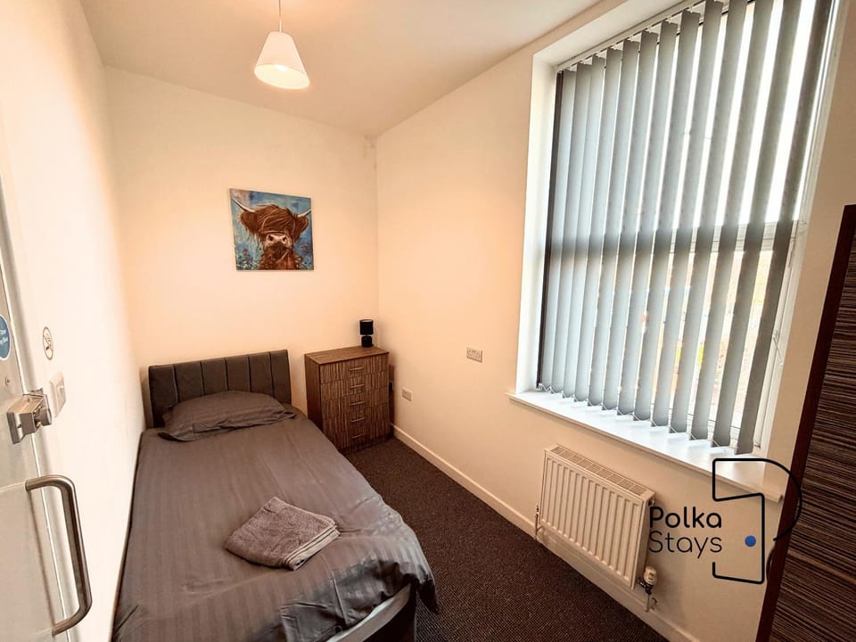 Bed, Photo of the whole room, Bedroom, internet, towels