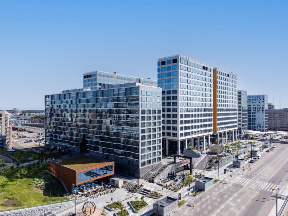 Property building, Street view, Location