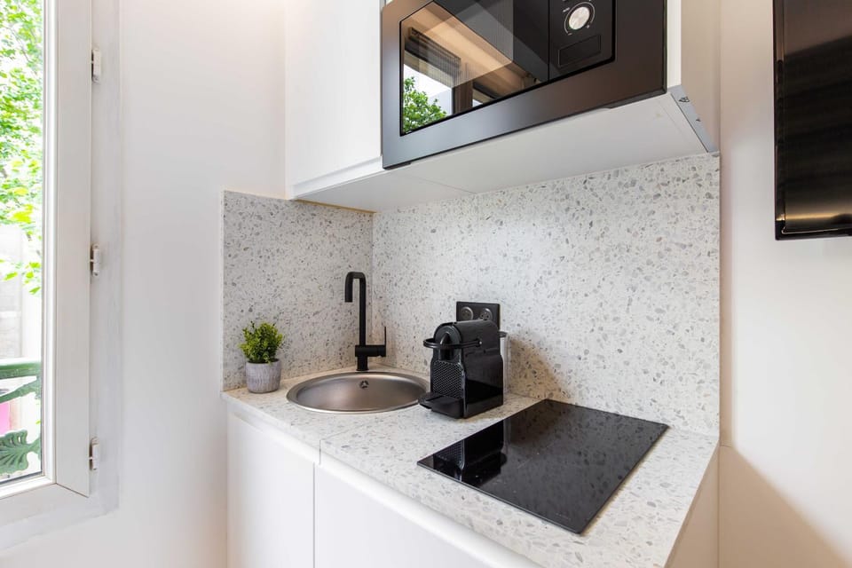 Kitchen or kitchenette