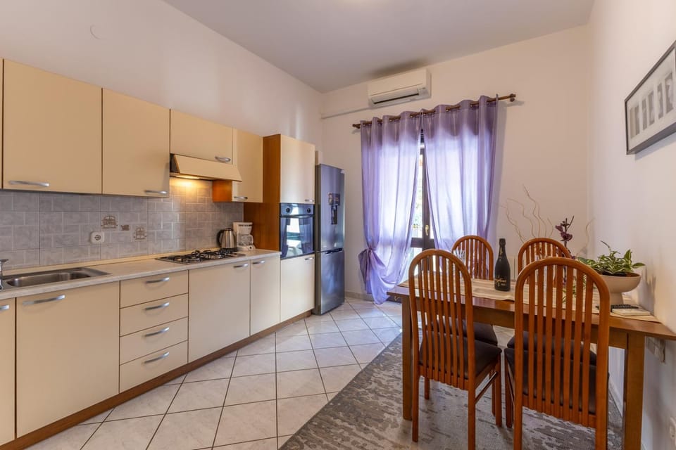 Apartments Aida Bed and Breakfast in Poreč