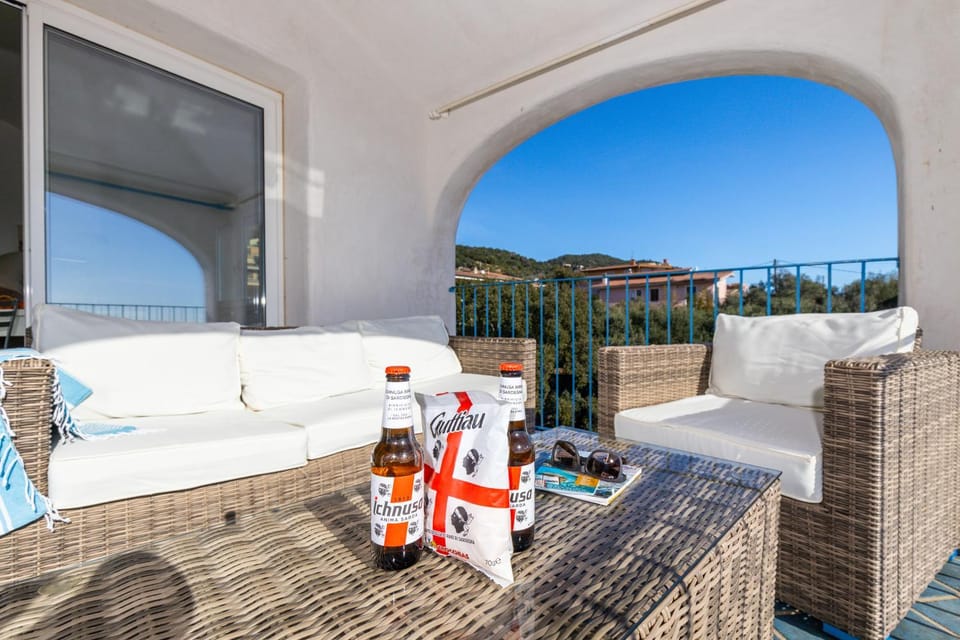 Casa Bynos Supramonte vista mare B Apartment in Santa Maria Navarrese