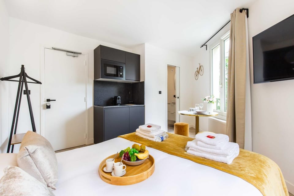 TV and multimedia, Kitchen or kitchenette, Bedroom