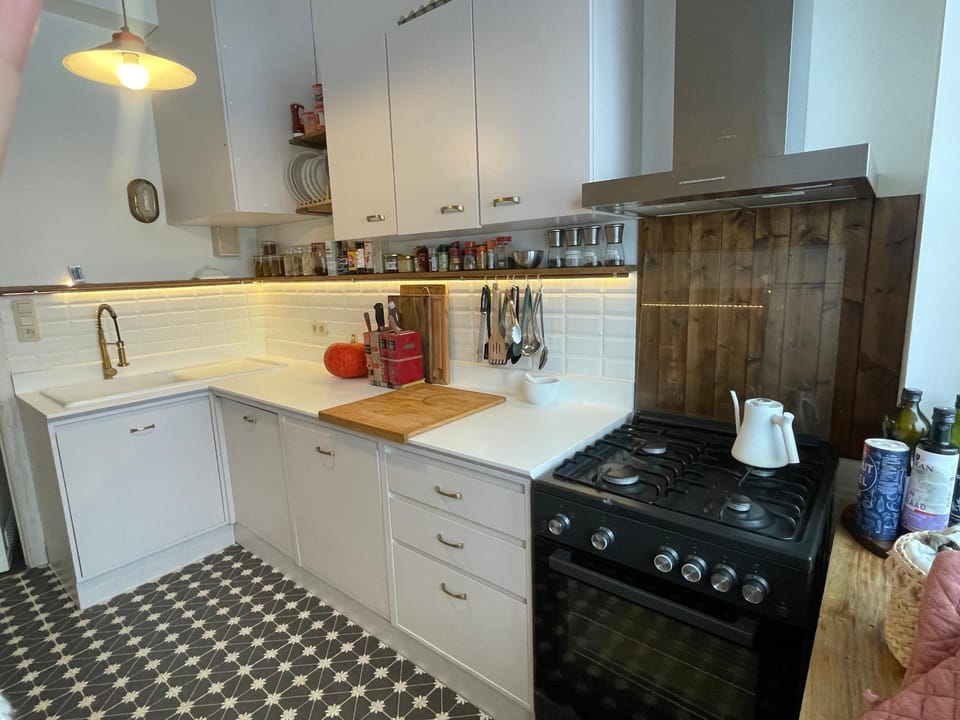 Spacious Home in Brussels Apartment in Saint-Gilles