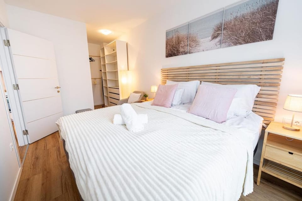 3 BDR Traveller Family Apt w AC Free Parking by NW Apartment in Hungary