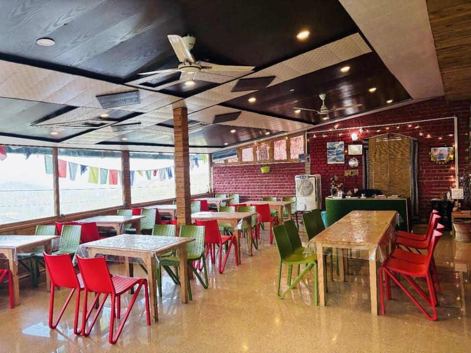 Hotel Sumit Hotel in Uttarakhand