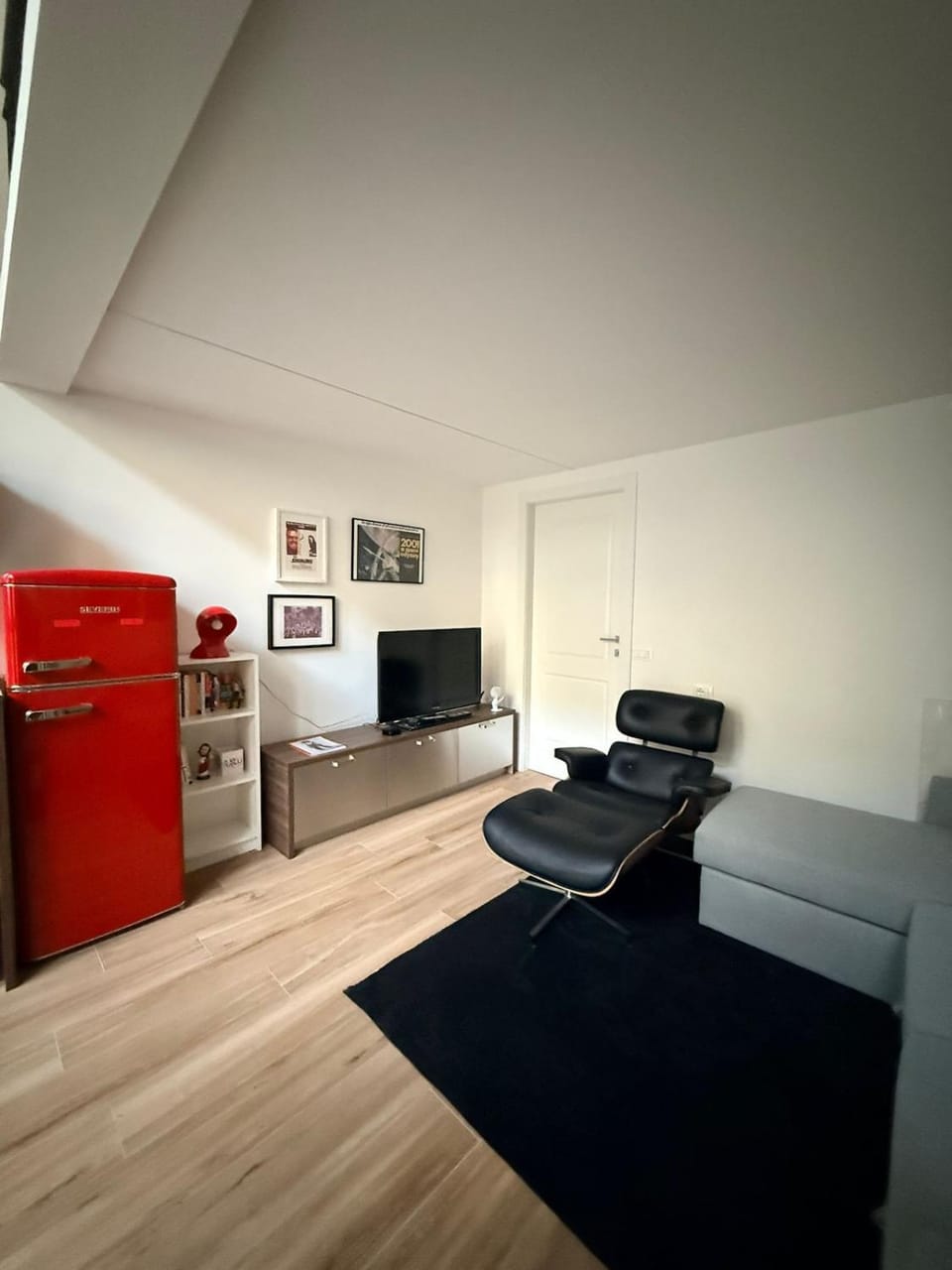 Loft con giardino privato a Milano Apartment in Milan